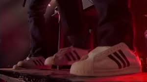 Now there's a backseat lover that's always under cover and i talk til my daddy say said you ain't walk this way song lyrics. Sneakers Adidas Originals Superstar Run Dmc In The Clip Walk This Way Spotern