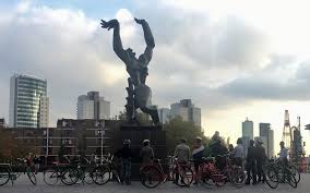 Afbeeldingsresultaat voor dineke van es verwoeste steden