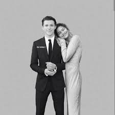 Tom holland and zendaya with a fan today in the theater to watch guardians of the galaxy vol. Tom Holland Secretly Dating Zendaya Relationship Timeline And More Stanford Arts Review