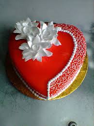 Birthday Cake Heart Shaped Butterscotch Cake Birthday Anniversary Best Designer Fresh Cream Cakes In Dhanbad Strawberry Blackforest Butterscotch Wedding Cakes In Dha Cake Oreo Cake Recipes Pastry Cake