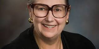 Sen. Betsy Johnson '77 Named Distinguished Graduate • Advocate Magazine •  Lewis & Clark