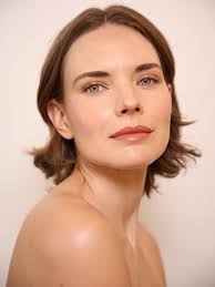 Buen inicio de septiembre!! El mes más esperado por todos chilenos  💃🏾😁🇨🇱🥂🌸 Tikitikiiiiii Retrato por @franco.canepa 🇧🇷Bem vindo  Setembro!! 🌸