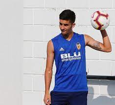Fernando torres has a beautiful tattoo on his left arm which has his wife's name olivia inked on it. Ferran Torres Wiki 2021 Girlfriend Salary Tattoo Cars Houses And Net Worth