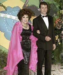 Gina lollobrigida gilt als eine der größten schauspielerinnen des europäischen kinos. Gina Lollobrigida Wird 90 Nur Ihre Manner Altern Nicht Leute Bild De