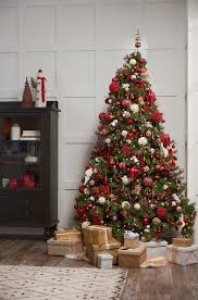 If you prefer small christmas trees, decorate them in a laconic style. 7 Pro Tips For Decorating Your Christmas Tree Overstock Com Christmas Tree Christmas Tree Decorations Christmas Decorations