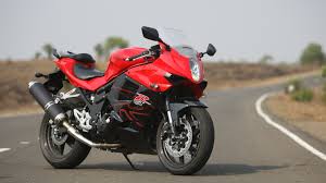 The 2013 hyosung gt250r receives a new delphi ecu and kyb suspension components, but its price remains the same as the 2012 model. Hyosung Gt250r 2014 Price Mileage Reviews Specification Gallery Overdrive