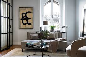 Une Chambre Verriere Et Des Plantes Vertes Dans Un Appartement De Deux Pieces De 45m2 Planete Deco A Homes World Petit Appartement Verriere Chambre Appartement