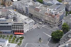 Deutsche bank öffnungszeiten suchen und finden. Rossmarkt Frankfurt Am Main Wikipedia
