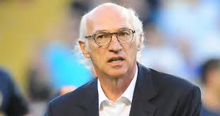Firm's innovation strategies and employment: Carlos Bianchi Tecnico Argentino Dije No A Ofertas Del Barca Y El Madrid