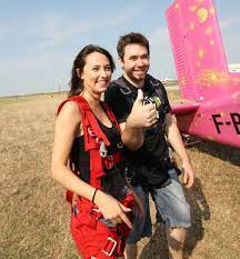 Come on we share some latest information about andrei galut about his biography, net worth, career, income, and expenses. A Aflat AdevÄƒrul Cum A ReacÈ›ionat Ultimul SupravieÈ›uitor Al FormaÈ›iei Goodbye To Gravity Cand A Aflat CÄƒ I Au Murit ToÈ›i ApropiaÈ›ii In Incendiul Din Clubul Colectiv Spynews Ro