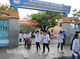 Ngày 6/7 thí sinh đến phòng thi làm thủ. Qrgqqmvasch0am