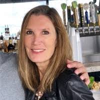 Gretchen Holland's Instagram, Twitter & Facebook