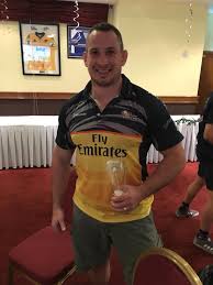 Nylig publiserte isa et bilde med den nevnte barskingen hvor de. The Familiar Faces Of Nick Beaumont And Dubai Hurricanes Facebook