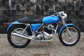Pin By Martin Hofle On Britbikes With Images Classic Motorcycles Vintage Bikes Classic Bikes