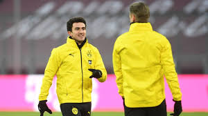 Despite his injuries, barcelona wanted to keep him but morey decided to say 'no' to the offer of renewal of the culés and to look for new objectives. Borussia Dortmund Sevilla I Mateu Morey Nunca Se Puede Dar Por Muerto A Este Sevilla As Com