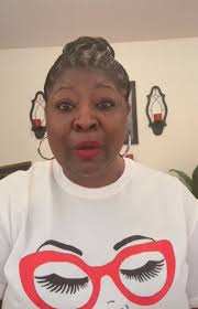 A Minute to Win It with Rhonda Hurst! “Don’t Wait Until the Battle is Over,  Shout Now!” Enjoy the video and pass it on! ❤️🙏🏾😇 #BeEncouragedToday  #BeBlessed #Christianmotivational #GrownWomanEnergy