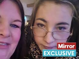 Hundreds of bikers turn up to help terminally ill girl fulfil one of her  final wishes