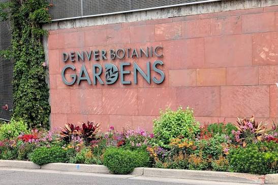Take a quick tour of the Denver Botanic Gardens #denver #DenverColorado # gardening #GardenInspiration