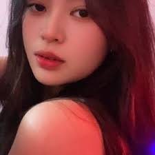 Joyce Serrano (@itsyour_dyosa)