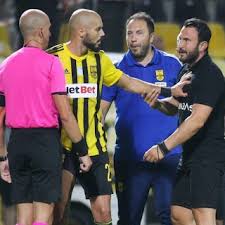 Ο ζαρούτσκι στερεί το γκολ από τον άρη (video). Uxldzj8ynvrpm