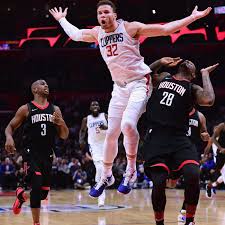 Lakers head coach mike d'antoni says the clippers smelled. Rockets Vs Clippers Fight All The Sordid Details Sbnation Com