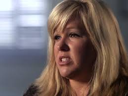 Heather Goldwater's Instagram, Twitter & Facebook