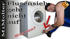 Bleiben die leuchten am kontrollpaneel dunkel, kann es nur an einem ausfall in der elektronischen steuerung der bauknecht. Flusensieb An Waschmaschine Geht Nicht Auf Was Nun Von M1molter Youtube