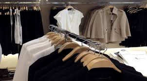 San francisco premium outlets® is located just 40 miles from downtown san francisco in california's oldest wine region; The Best San Francisco Outlet Malls In The Bay Area For The Premium Shopper Cbs San Francisco
