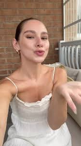 Lisa Noto's Instagram, Twitter & Facebook