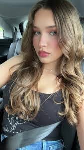 Kami Porter's Instagram, Twitter & Facebook