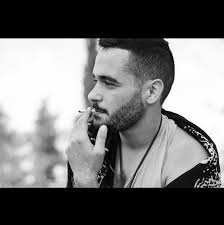 ההרכב המשולב של ריאל מדריד וברצלונה מאת הצבעת הגולשים באתר Score90. ריאל  מדריד עם שמונה נציגים (אולי מפתיע שבחרו באורליאן טשואמני כבלם) לעומת שלושה  של ברצלונה