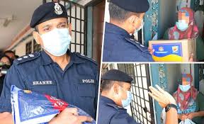 28 besucher haben bei ibu pejabat polis daerah petaling jaya eingecheckt. Bantu Ibu Yang Ditahan Curi Ubat Makanan Untuk Anak Demam Ketua Polis Daerah Pj Raih Pujian Ramai Buzzkini