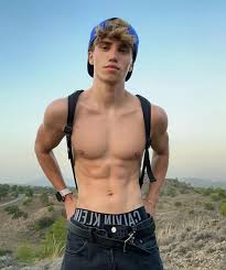 valsplace OnlyFans - valentin (0,1%) - Creator Profile - Fleshbot