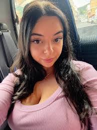 Kyra Underwood's Instagram, Twitter & Facebook