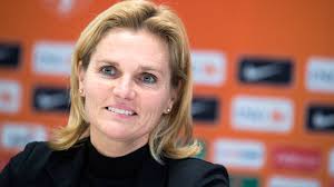 Sarina wiegman had niet verwacht dat de oranjevrouwen zo extreem veel zouden scoren in de groepsfase van het olympisch voetbaltoernooi. Bondscoach Wiegman Nooit Voorop In De Polonaise Wel Bloedfanatiek Nos