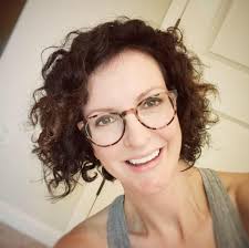 When I went back to the Low Country it ignited my heart!!! I was born there  and it's like my soul knew I was returning home 🤍 “Shem Creek Stroll”