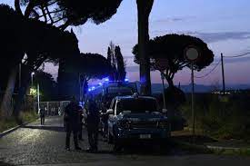 Non chiudono i centri commerciali. Il Coprifuoco Da Oggi E A Mezzanotte Elivebrescia Tv