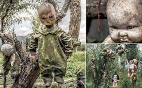 Berikut 10 tempat berhantu dalam urutan acak yang direkomendasikan local guides yang bisa kamu kunjungi di google earth. 8 Tempat Paling Menyeramkan Di Dunia Yang Ramai Tak Berani Kunjungi Iluminasi
