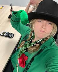 We are BACK with New Member Mondays! Today's newest member is Kendall Gibson.  Kendall is a freshman from Atlanta, Georgia and intends to major in  Environmental Engineering! She is