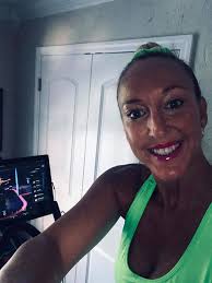 Rocking my lime bomber bra with Robyn to kick off the morning!