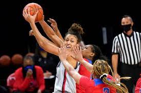 No. 3 UConn bounces back, rolls by No. 17 DePaul 100-67