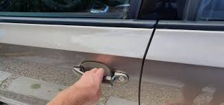 A simple, split second brain lapse that leads to you locking your keys in the car will ruin your. How To Reprogram A Key Fob Yourself At Home 8 Easy Steps