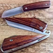 Les couteaux greffoirs proposés sont tous dotés d'une lame en acier oxydable xc 75. Couteau Pliant Artisanal De Richard Ciachera Le Piemontais Greffoir