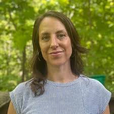 Leah Hirsch's Instagram, Twitter & Facebook