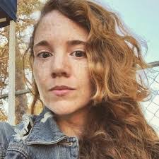 Donna Botts's Instagram, Twitter & Facebook