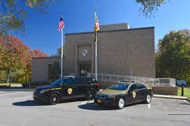 Welcome to the illinois state police. State Police United States Wikipedia