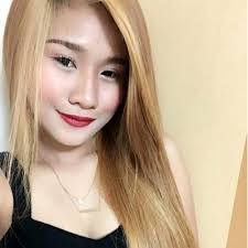 Ella Suarez's Instagram, Twitter & Facebook