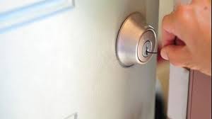 However, each technique has the same goal in mind—to mimic the action of the key. How To Pick A Lock With A Bobby Pin Youtube