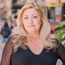 Heather Mcveigh's Instagram, Twitter & Facebook