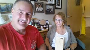 Decoupage shell gift ideas with legs